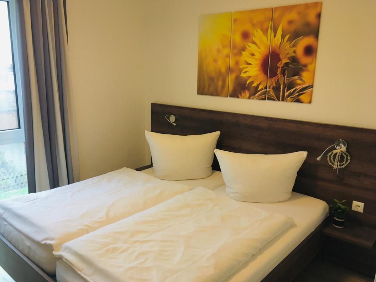 Pension Seecafe Zarrentin am Schaalsee Экстерьер фото